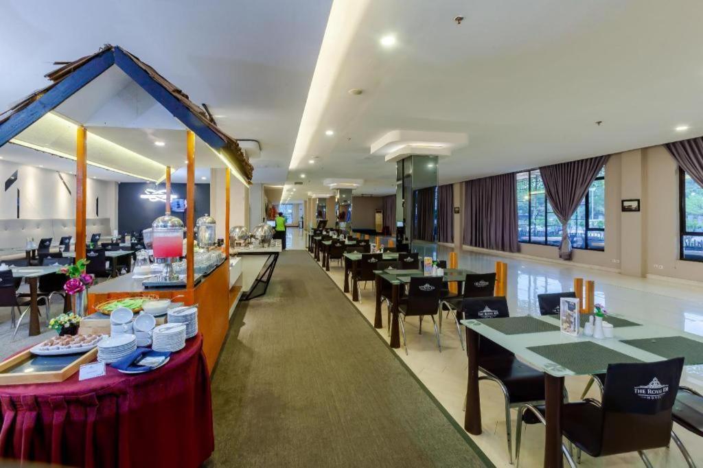 เดอะ รอยัล อิด โฮเต็ล Hotel Idirayeuk ภายนอก รูปภาพ