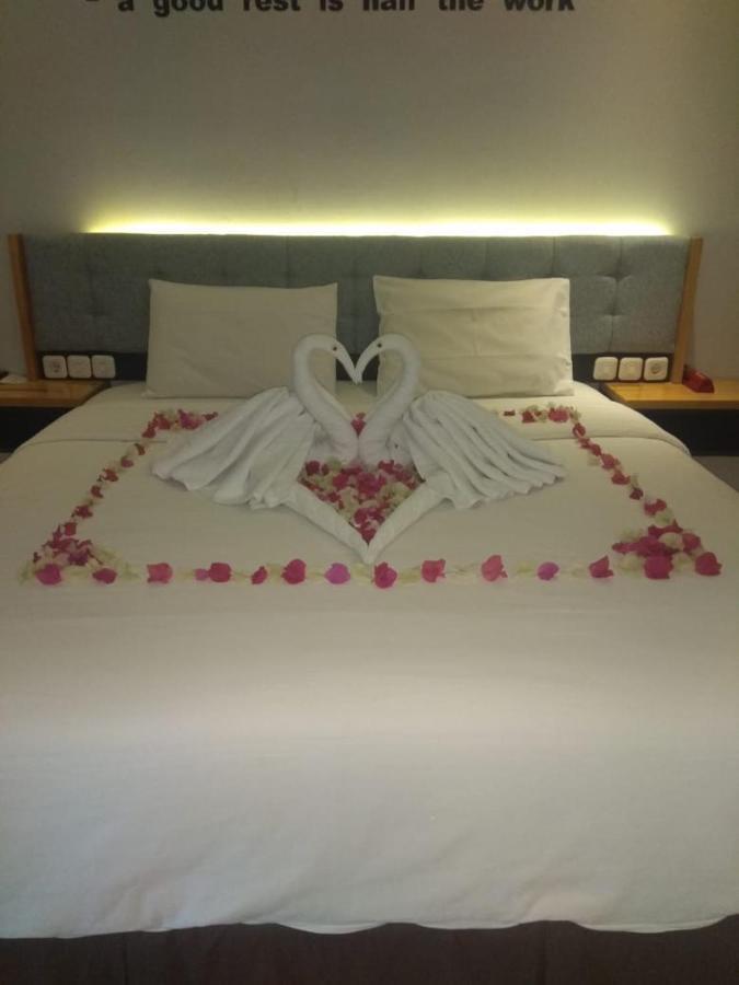 เดอะ รอยัล อิด โฮเต็ล Hotel Idirayeuk ภายนอก รูปภาพ